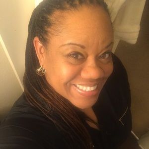 Meet your Posher, Suzette